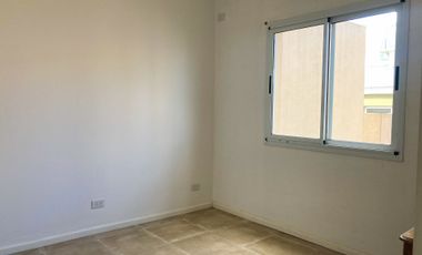 DUPLEX EN VENTA 3 AMB C/ PATIO - APTO CRÉDITO