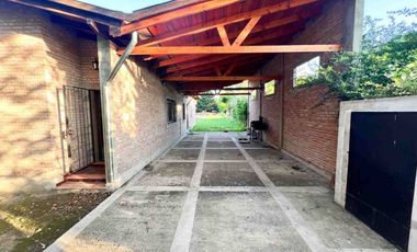 CASA DE DOS DORMITORIOS - VENTA - OLIVEROS