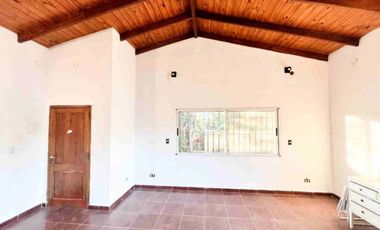CASA DE DOS DORMITORIOS - VENTA - OLIVEROS