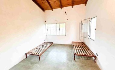 CASA DE DOS DORMITORIOS - VENTA - OLIVEROS