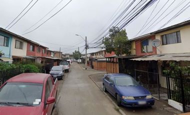 Se Arrienda Casa De 2 Pisos En Villa El Alamo, Melipilla