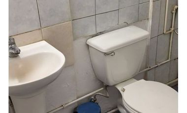 Se Arrienda Casa De 2 Pisos En Villa El Alamo, Melipilla
