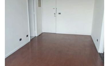 Se Arrienda Depto De 3 Dormitorios 1 Baño, En Metro Quinta N
