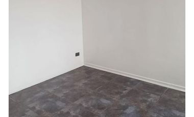 Se Arrienda Depto De 3 Dormitorios 1 Baño, En Metro Quinta N