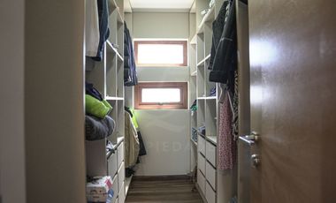 Casa En Venta En Mercedes, Talca
