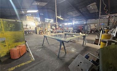 Oportunidad De Inversión: Propiedad Industrial En Venta En S