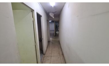 Excelente Local Comercial Pleno Centro De Santiago