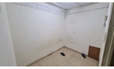 Excelente Local Comercial Pleno Centro De Santiago