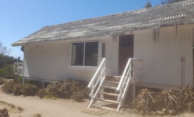 Parcela Con Casa Priincipal Y Cabañas