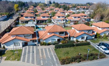 Casa En Venta Condominio El Roble, Las Rastras, Talca.