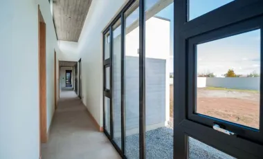 Casa En Venta Reserva Huilquilemu, Talca.