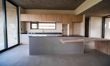Casa En Venta Reserva Huilquilemu, Talca.