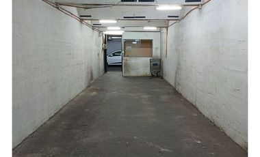 Hogares Arrienda Amplia Bodega Pleno Centro De Santiago