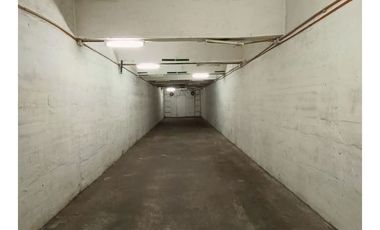 Hogares Arrienda Amplia Bodega Pleno Centro De Santiago