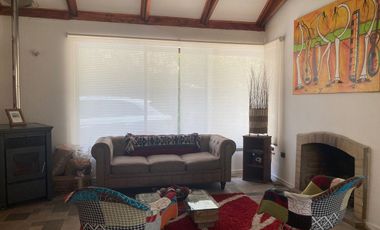 Casa En Venta, Parque Universitario, Las Rastras, Talca.