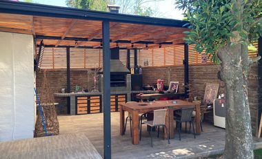 Casa En Venta, Parque Universitario, Las Rastras, Talca.