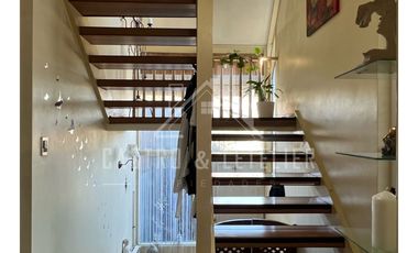 Se Vende Hermosa Casa De 3 Niveles En Sector Lomas De Mirasu