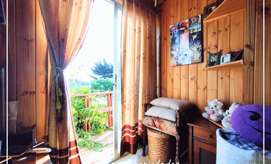 Hermosa Casa Esquina, con numerosas habitaciones.