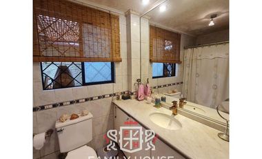 Propiedad En Venta En Calle Ramón Carvallo, La Cisterna. FHP