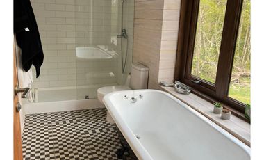 Gran Oportunidad Hermosa Y Moderna Casa -1 Há Sector Catrico