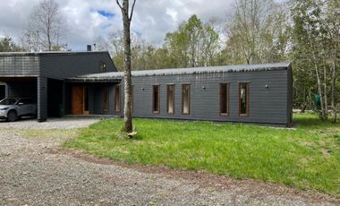 Gran Oportunidad Hermosa Y Moderna Casa -1 Há Sector Catrico