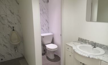 Amplia Oficina Remodelada De 354m2 Útiles, Huérfanos 786 - H