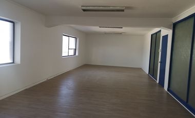 Amplia Oficina Remodelada De 354m2 Útiles, Huérfanos 786 - H