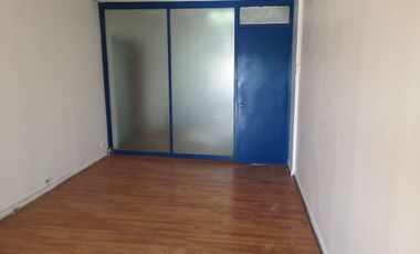 Amplia Oficina Remodelada De 354m2 Útiles, Huérfanos 786 - H