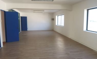 Amplia Oficina Remodelada De 354m2 Útiles, Huérfanos 786 - H
