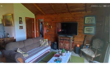 Hogares Vende Parcela De 5.000 M² Con 3 Casas En Sector Boqu