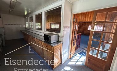 Cabañas equipadas, salón de juegos, eventos y piscina
