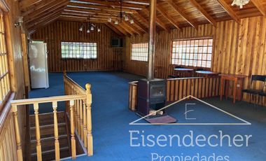 Cabañas equipadas, salón de juegos, eventos y piscina