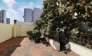 VENTA TERRENO EN EXELENTE UBICACION LANUS O