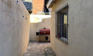 Casa Boulogne 3 ambientes + patio. Lote Propio.