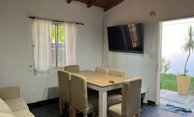 Casa Boulogne 3 ambientes + patio. Lote Propio.