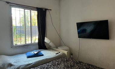 Casa Boulogne 3 ambientes + patio. Lote Propio.