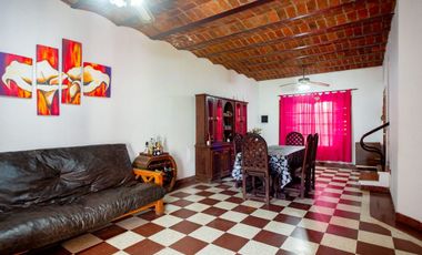 Venta Casa 5 amb  jardín y cochera San Fernando