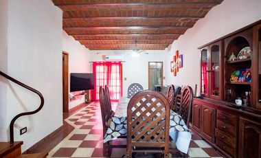 Venta Casa 5 amb  jardín y cochera San Fernando