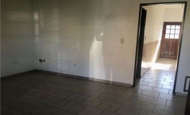 VENTA PH 2 AMBIENTES PB PATIO BERNAL OESTE QUILMES