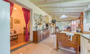 Casa 4 ambientes venta Barrio Parque Pero 2700 mts