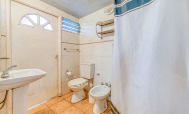 Casa 4 ambientes venta Barrio Parque Pero 2700 mts