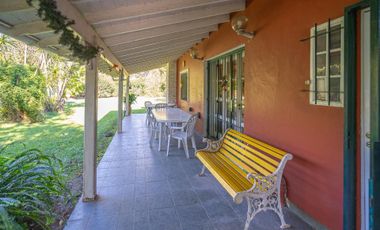 Casa 4 ambientes venta Barrio Parque Pero 2700 mts