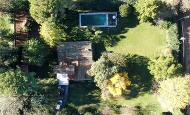 Casa 4 ambientes venta Barrio Parque Pero 2700 mts