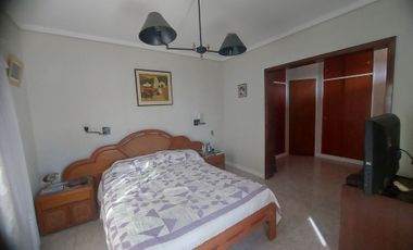Venta Casa 5 ambientes con cochera en Don Bosco