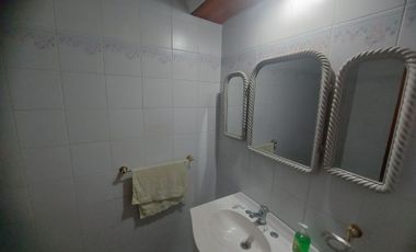 Venta Casa 5 ambientes con cochera en Don Bosco