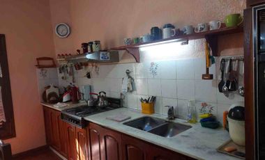 Venta Casa 5 ambientes con cochera en Don Bosco