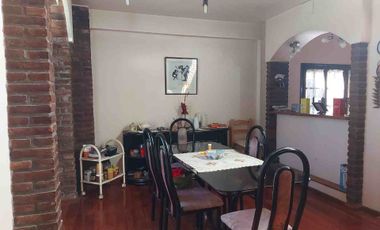 Venta Casa 5 ambientes con cochera en Don Bosco