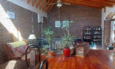 Venta Casa 5 ambientes con cochera en Don Bosco