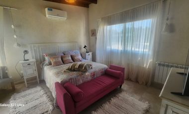 VENTA DE CASA EN COSTA ESMERALDA  LOTE 136