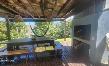 VENTA DE CASA EN COSTA ESMERALDA  LOTE 136